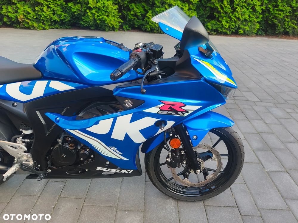 Suzuki GSX-R - 11