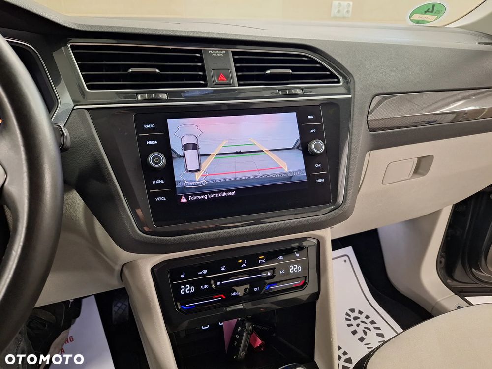 Volkswagen Tiguan 2.0 TDI SCR 4MotION DSG Elegance - 37