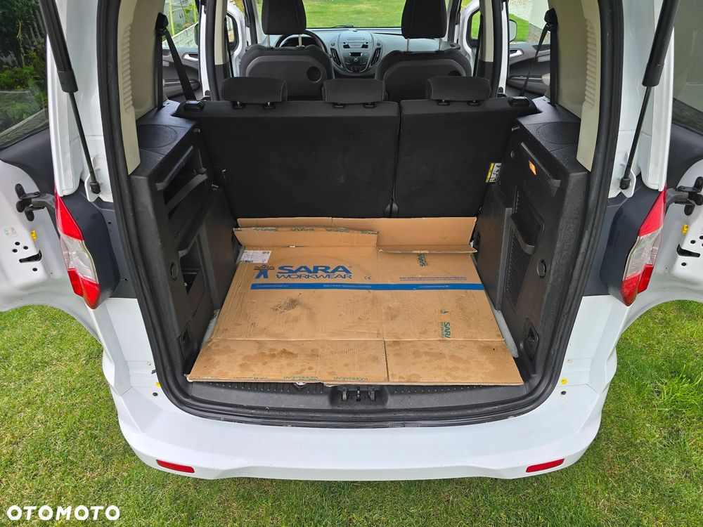 Ford Tourneo Courier 1.5 TDCi Sport - 19