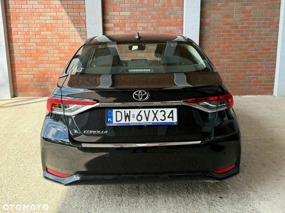 Toyota Corolla - 4