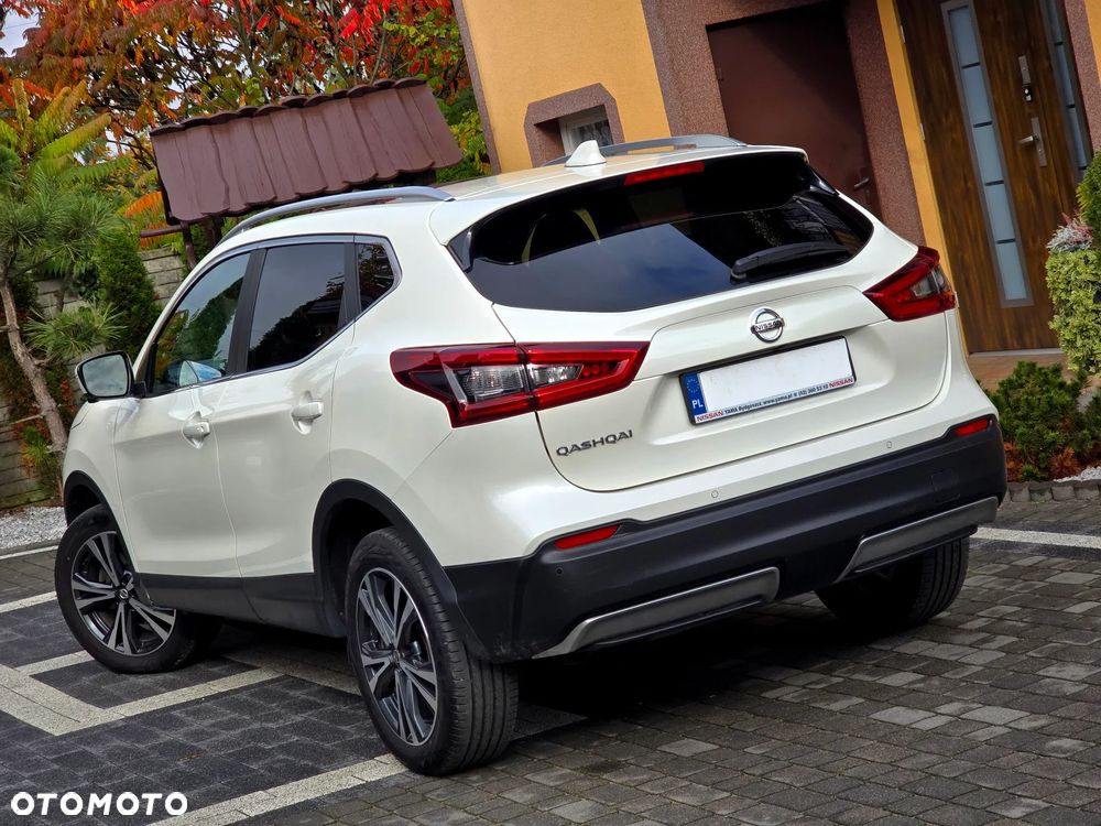 Nissan Qashqai 1.3 DIG-T N-CONNECTA - 16