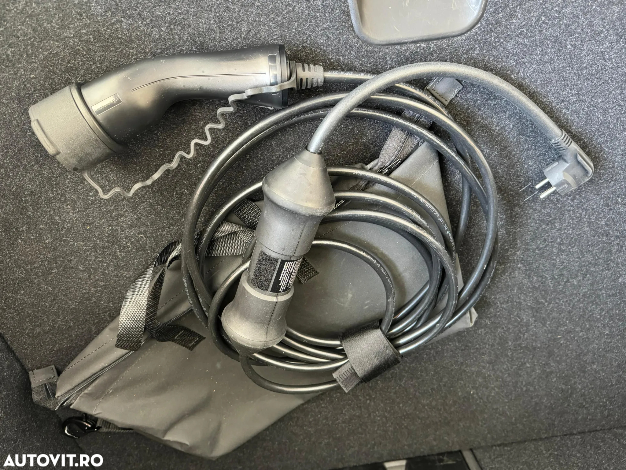 Volvo XC 40 - 20