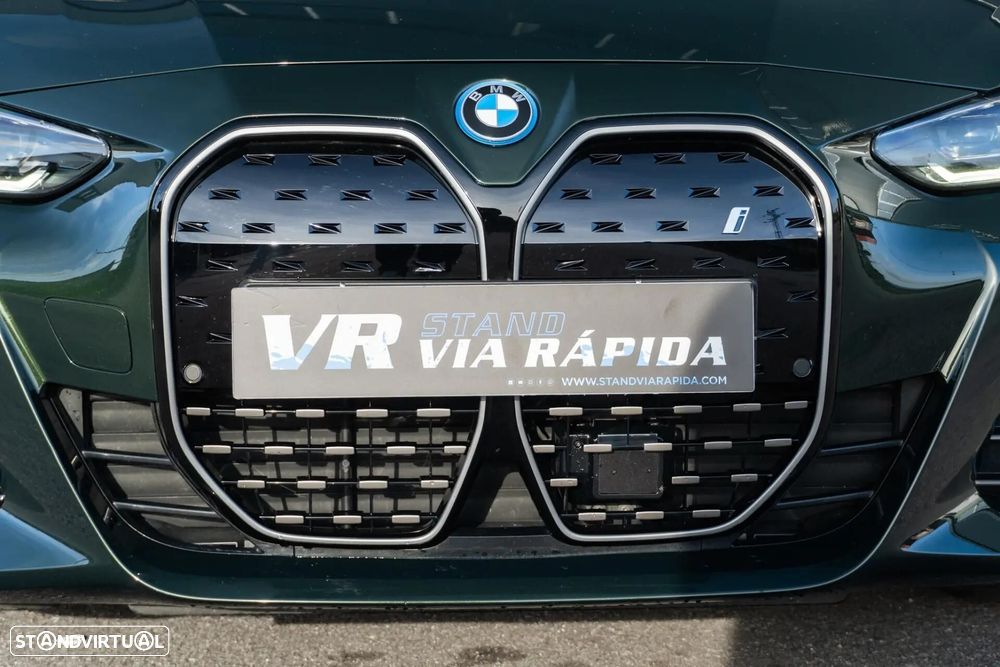BMW i4 eDrive40 Pack Desportivo M - 24