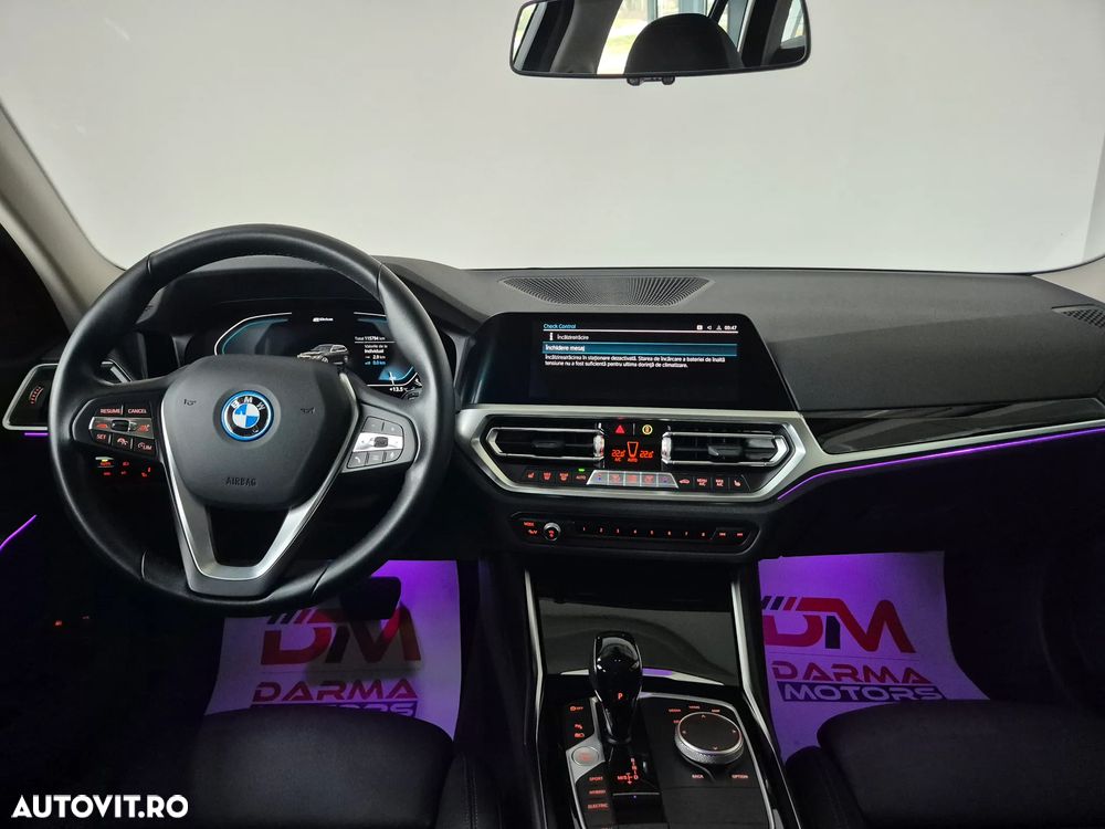 BMW Seria 3 320e Touring Aut. - 14