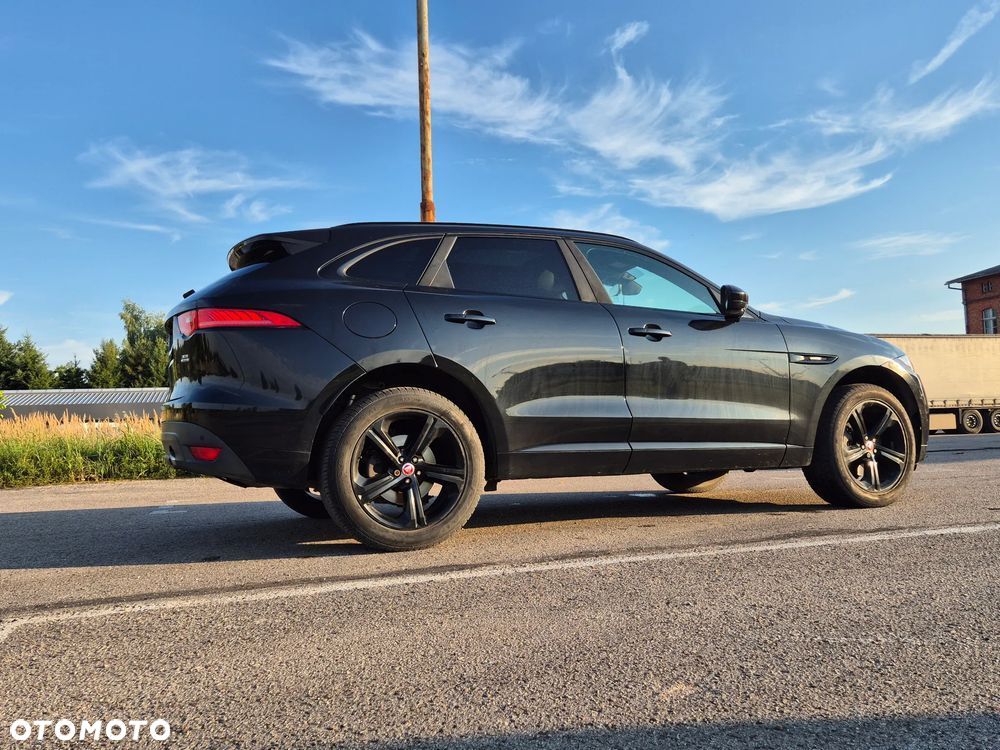 Jaguar F-Pace 25t AWD R-Sport - 10