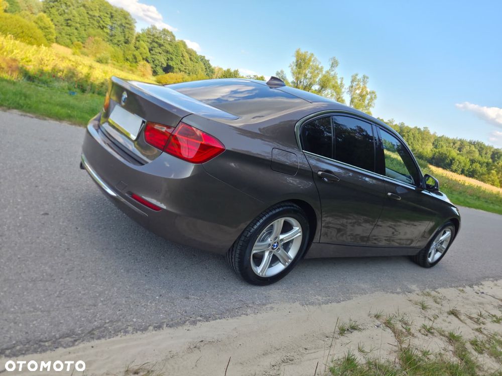 BMW Seria 3 316i Luxury Line - 6