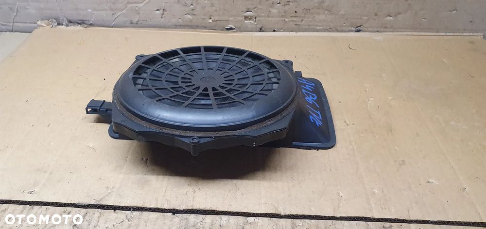 Głośnik basowy subwoofer Audi A4 B6 8E5035412 - 2