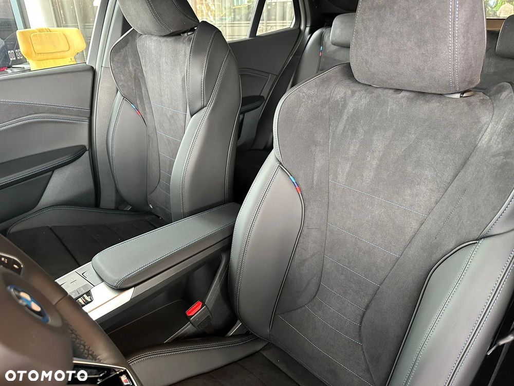 BMW iX2 eDrive20 66.5kWh M Sport Edition - 18
