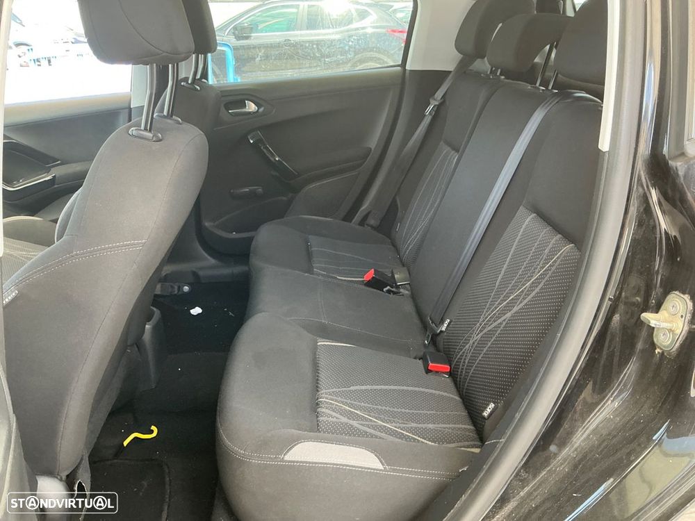 Peugeot 208 1.2 VTi Active - 6