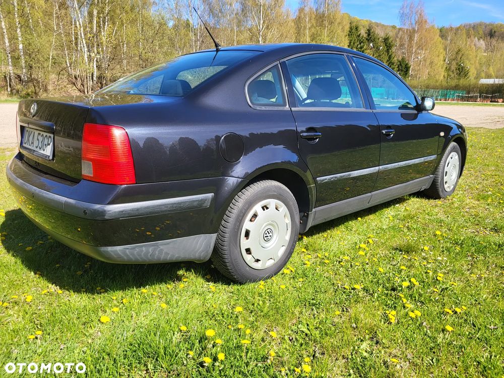 Volkswagen Passat - 8