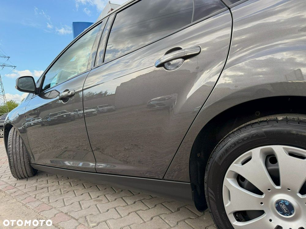 Ford Focus - 36