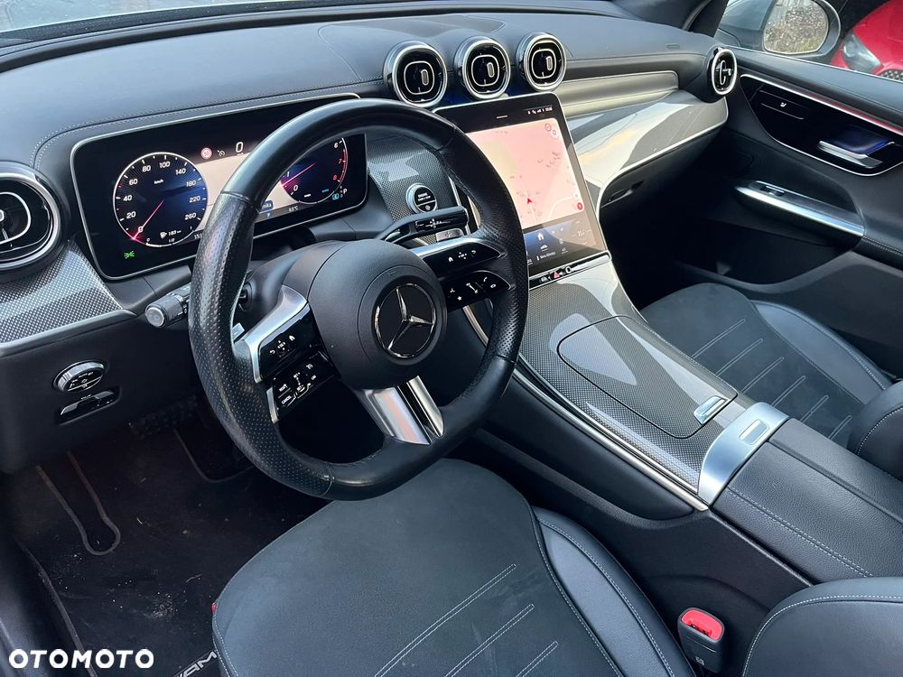 Mercedes-Benz GLC 200 4Matic 9G-TRONIC AMG Line - 8