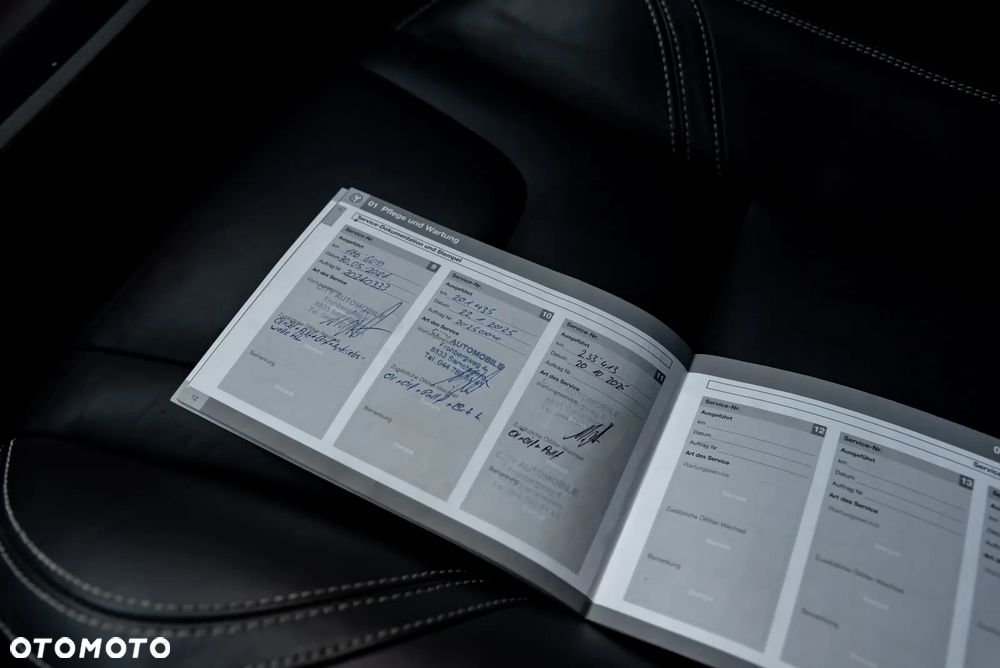 Volvo V60 D6 AWD Plug-in Hybrid Momentum - 38