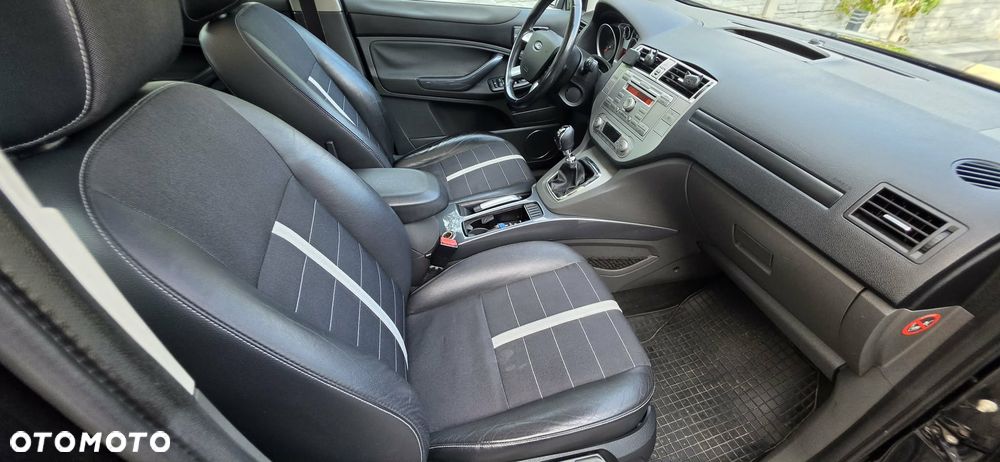 Ford Kuga 2.0 TDCi Titanium - 9
