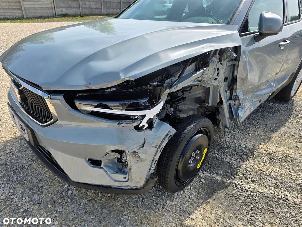 Volvo XC 40 B3 Essential - 19