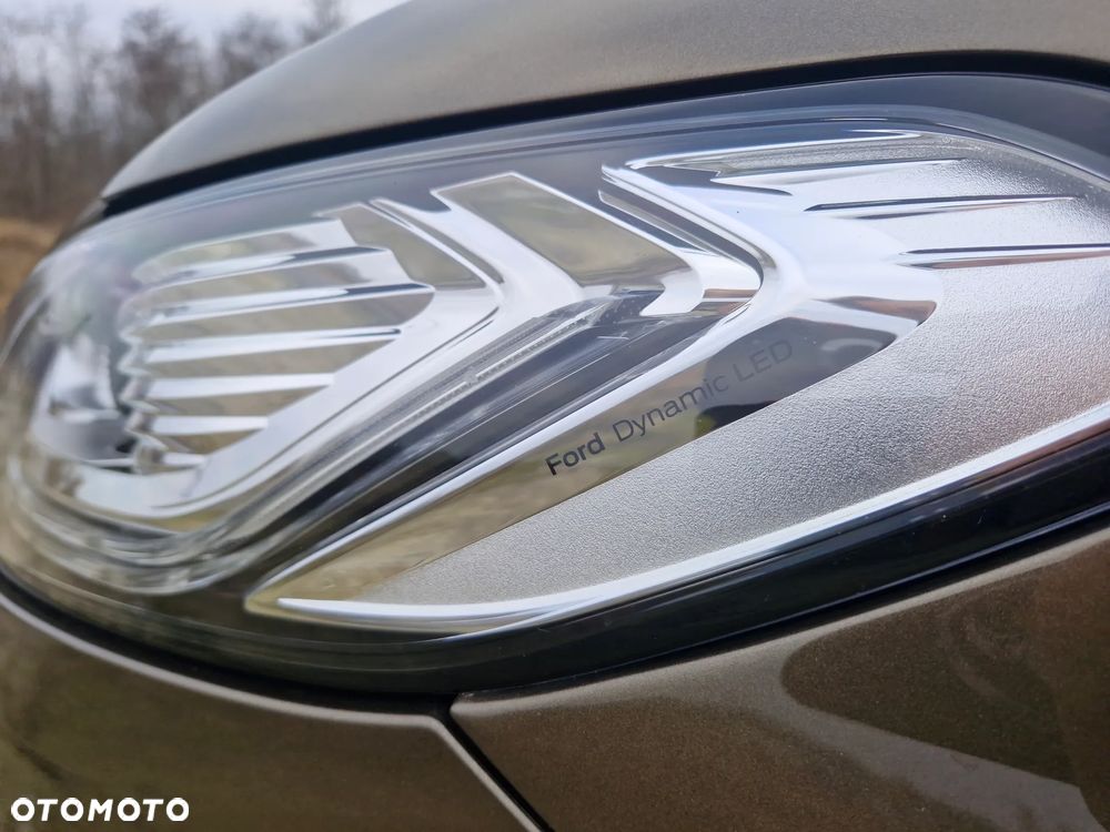 Ford Mondeo Vignale 2.0 EcoBoost - 6