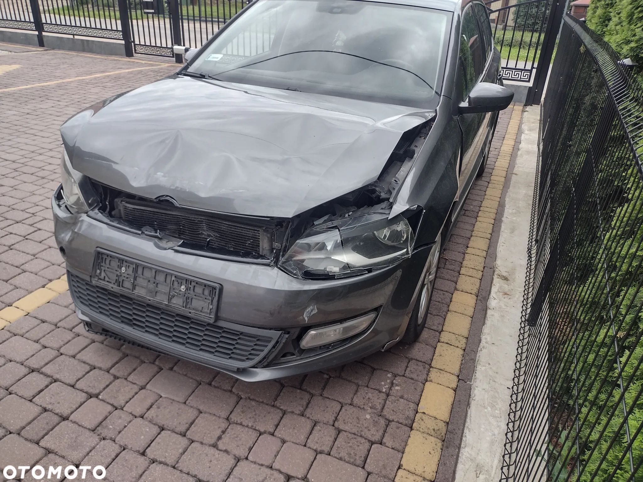 Volkswagen Polo 1.6 TDI DPF BlueMot Highline - 1