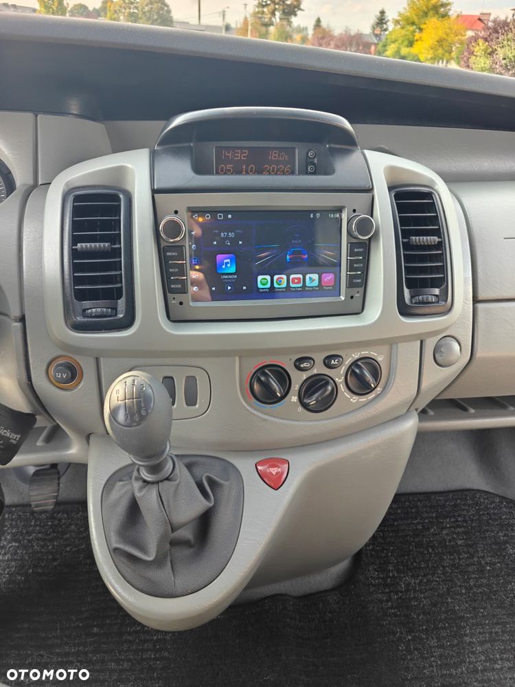 Opel Vivaro Tour - 20