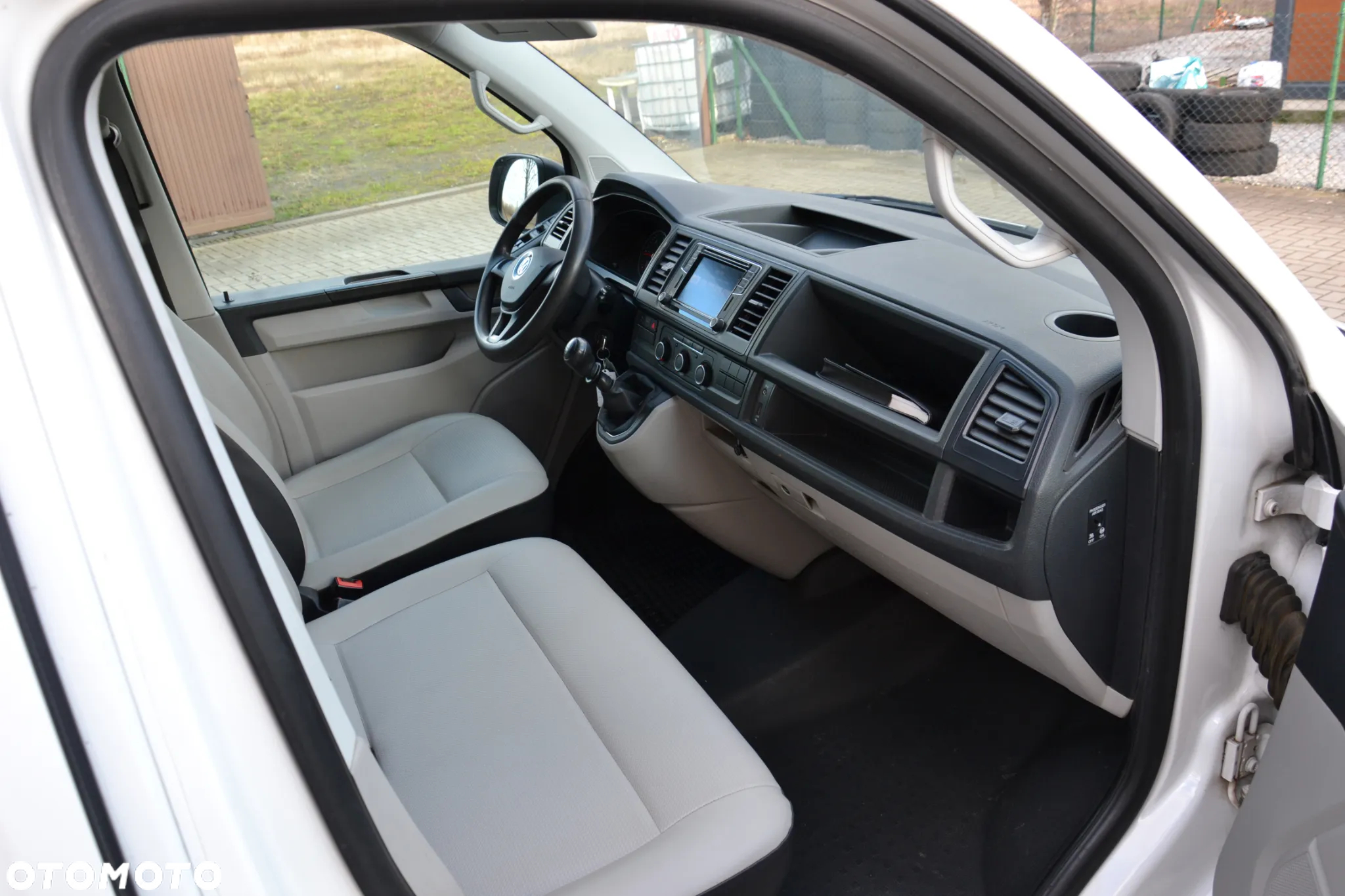 Volkswagen Transporter T6 - 23