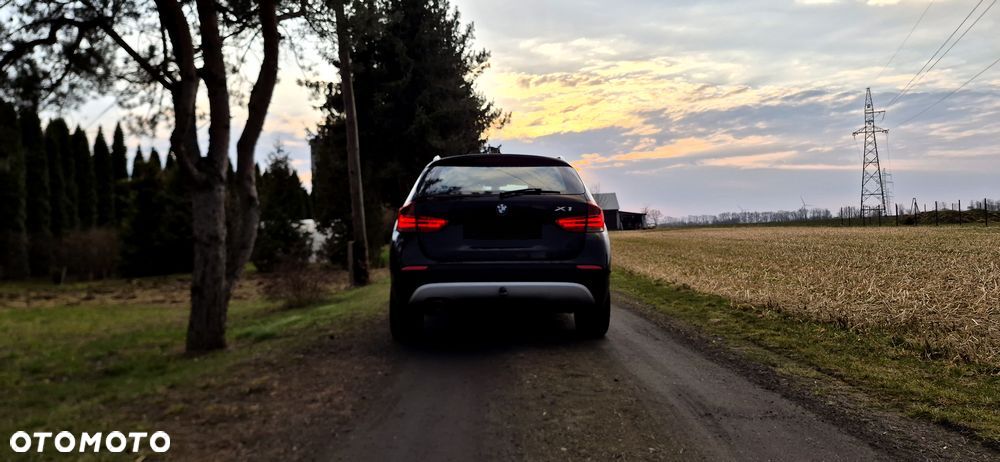 BMW X1 sDrive18d xLine - 9