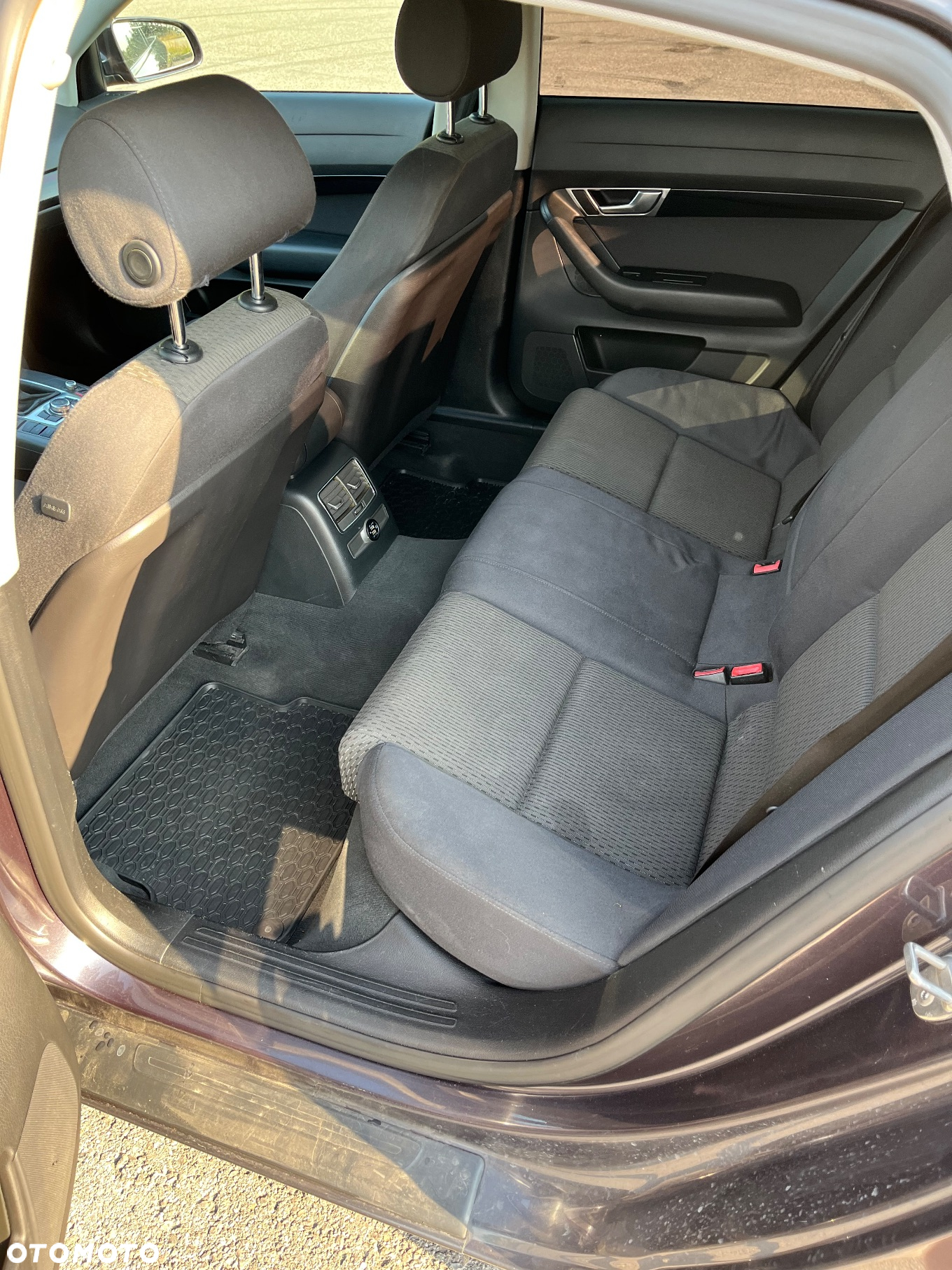 Audi A6 2.4 - 21