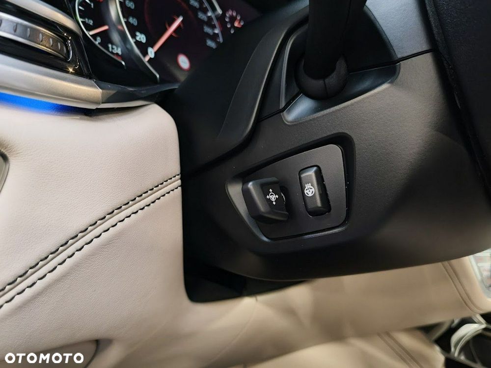 BMW Seria 7 - 27