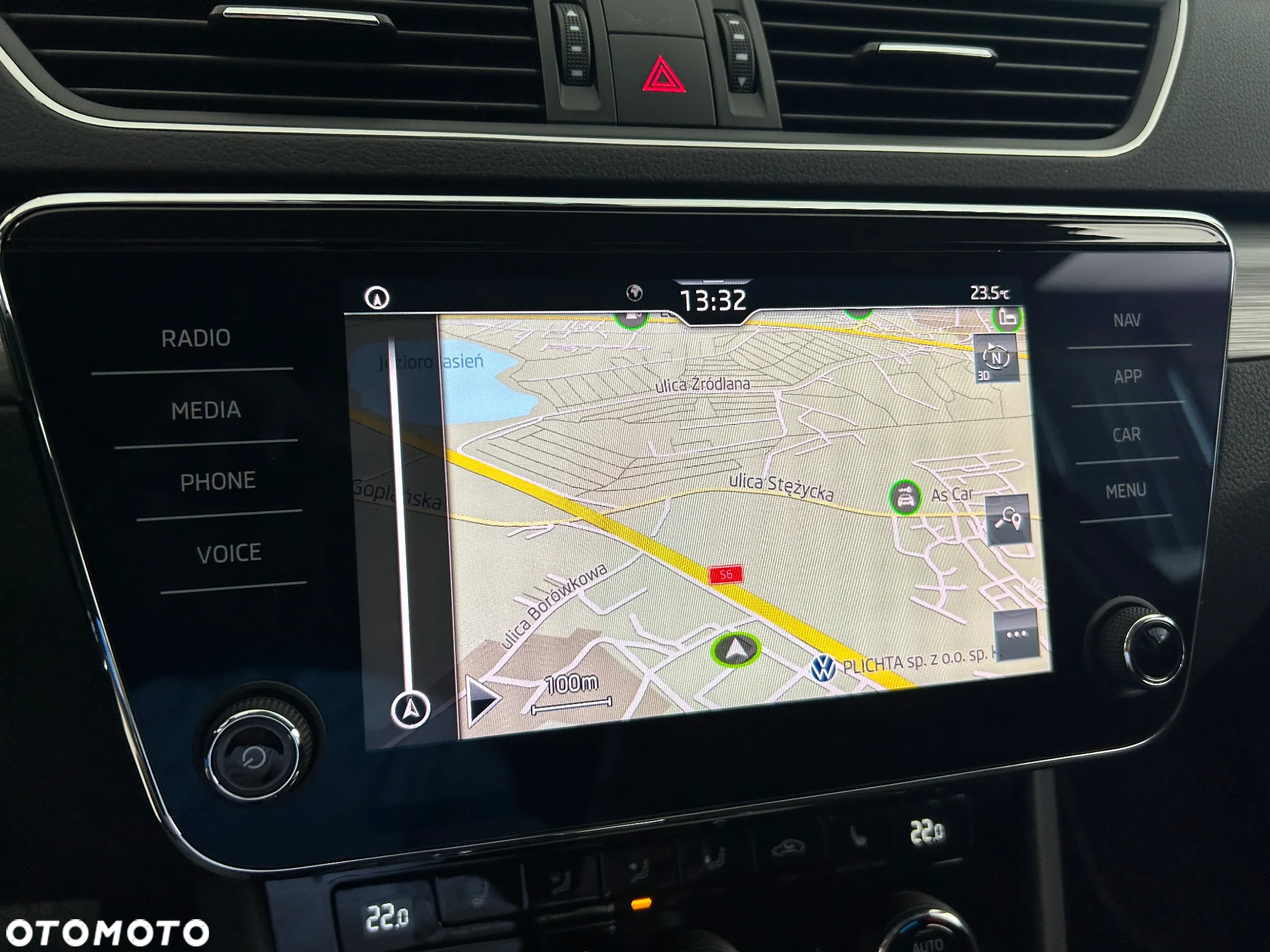 Skoda Superb 1.5 TSI Ambition DSG - 25