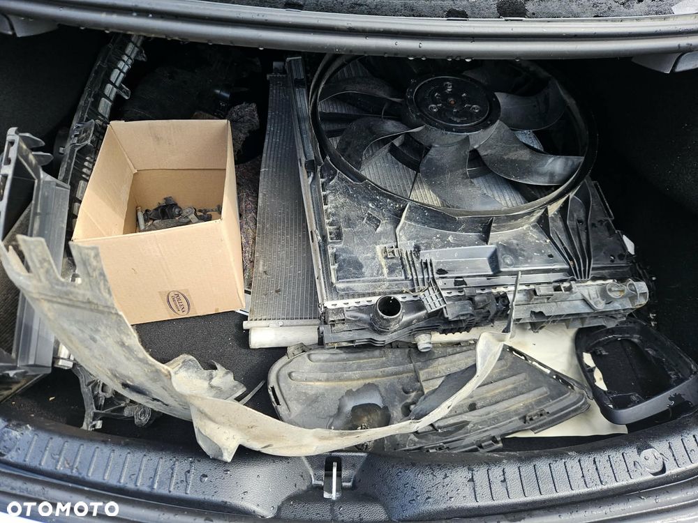 Mercedes-Benz Klasa C 220 d 9G-TRONIC AMG Line - 18