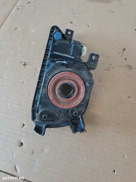 Proiector stanga original VW Touareg an 2014-2018 - 2