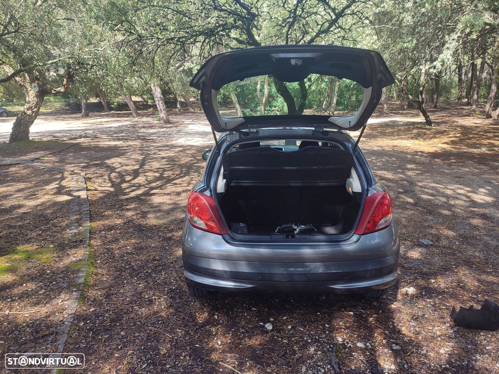 Peugeot 207 1.4 16V Active - 8