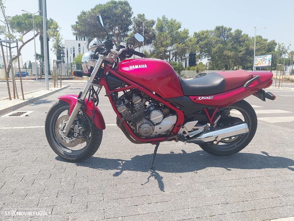 Yamaha XJ 600N - 2