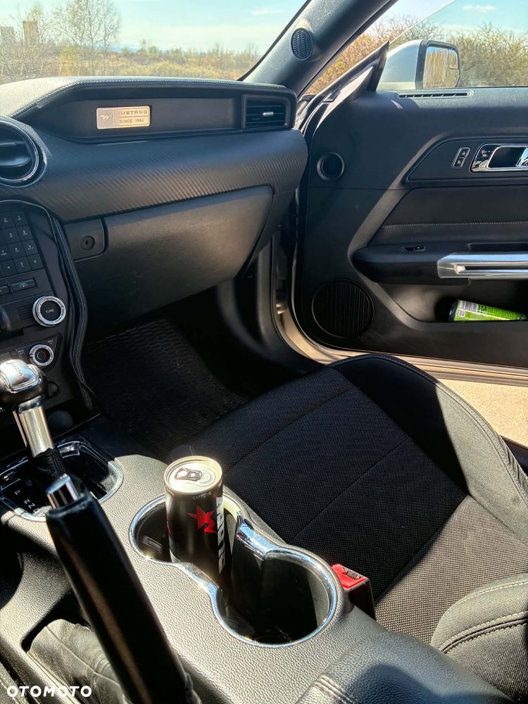 Ford Mustang 3.7 V6 - 13