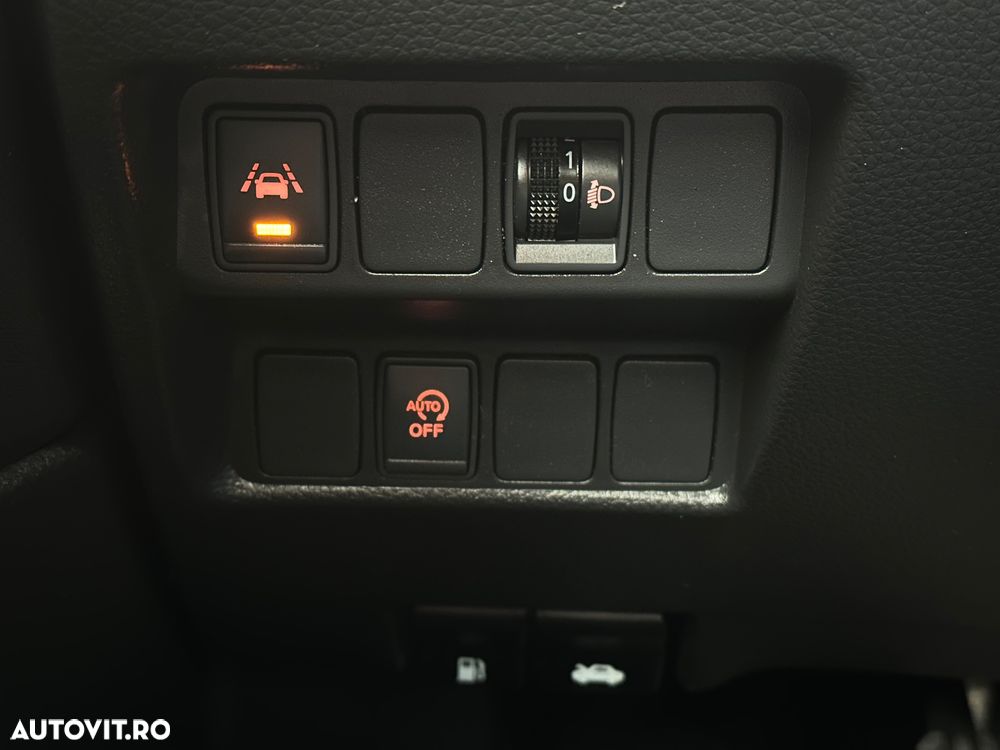 Nissan Qashqai 1.5 DCI N-CONNECTA - 31