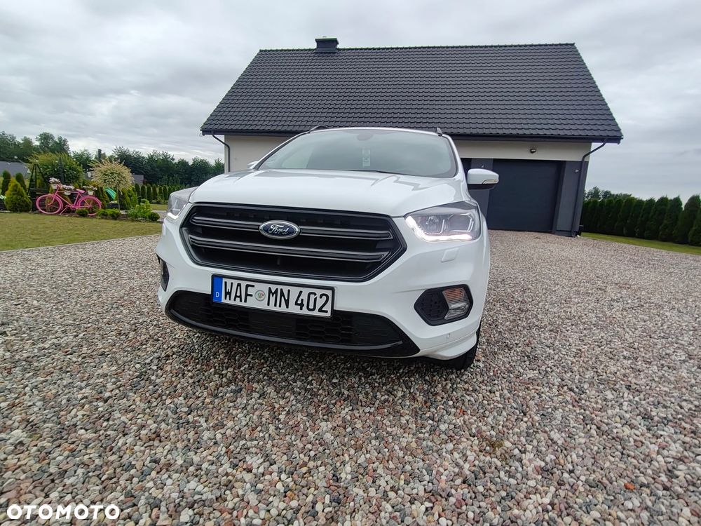 Ford Kuga 1.5 EcoBoost 2x4 ST-Line - 29