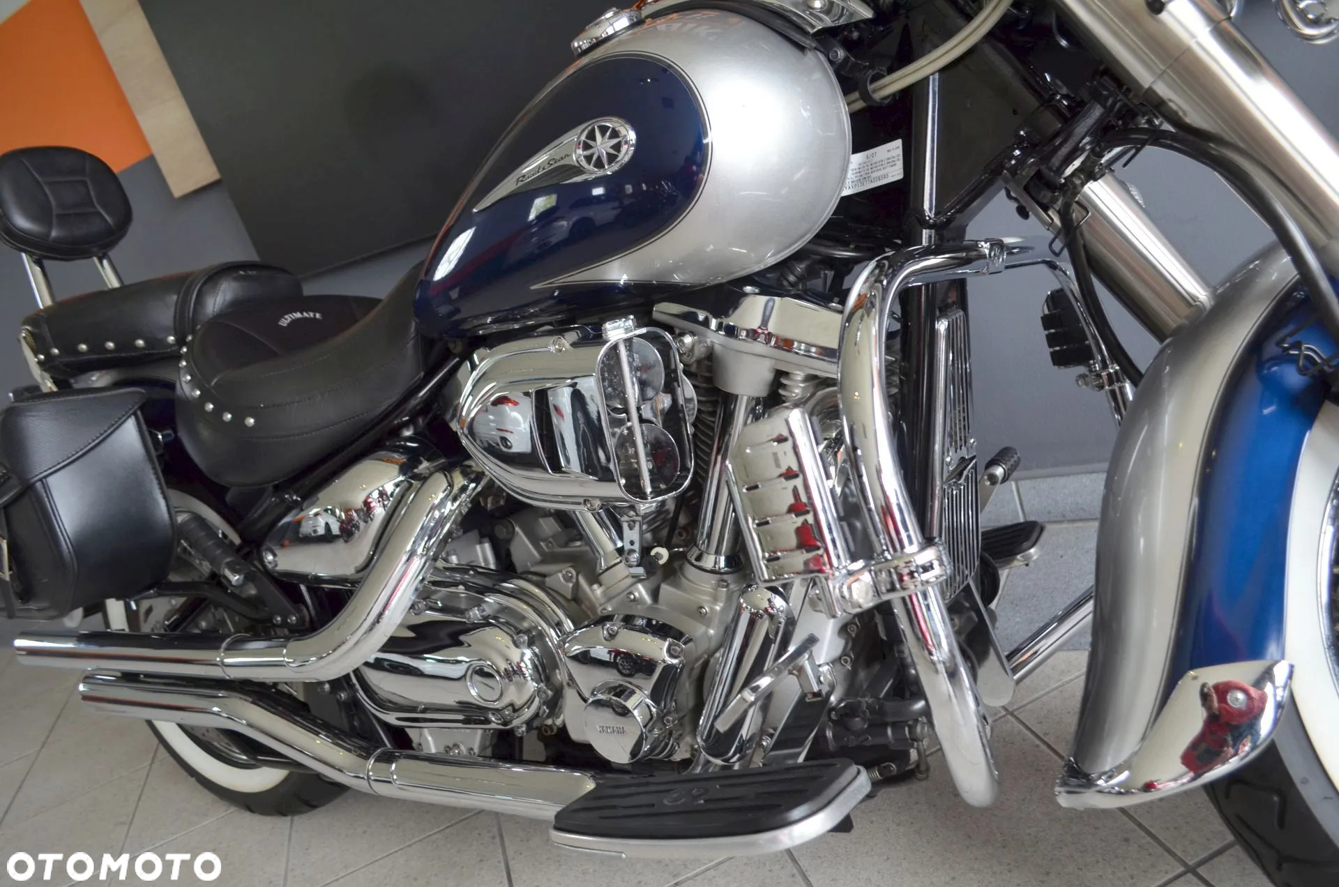 Yamaha Road Star - 12