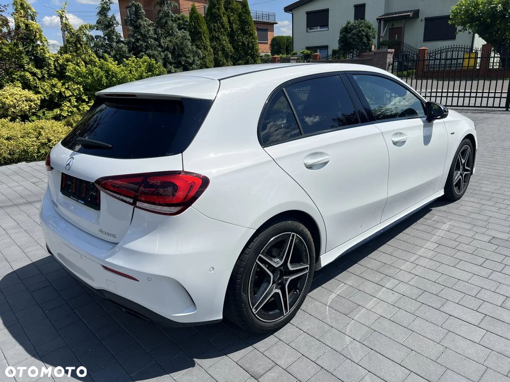 Mercedes-Benz Klasa A 200 4Matic 8G-DCT Advanced AMG Line - 3