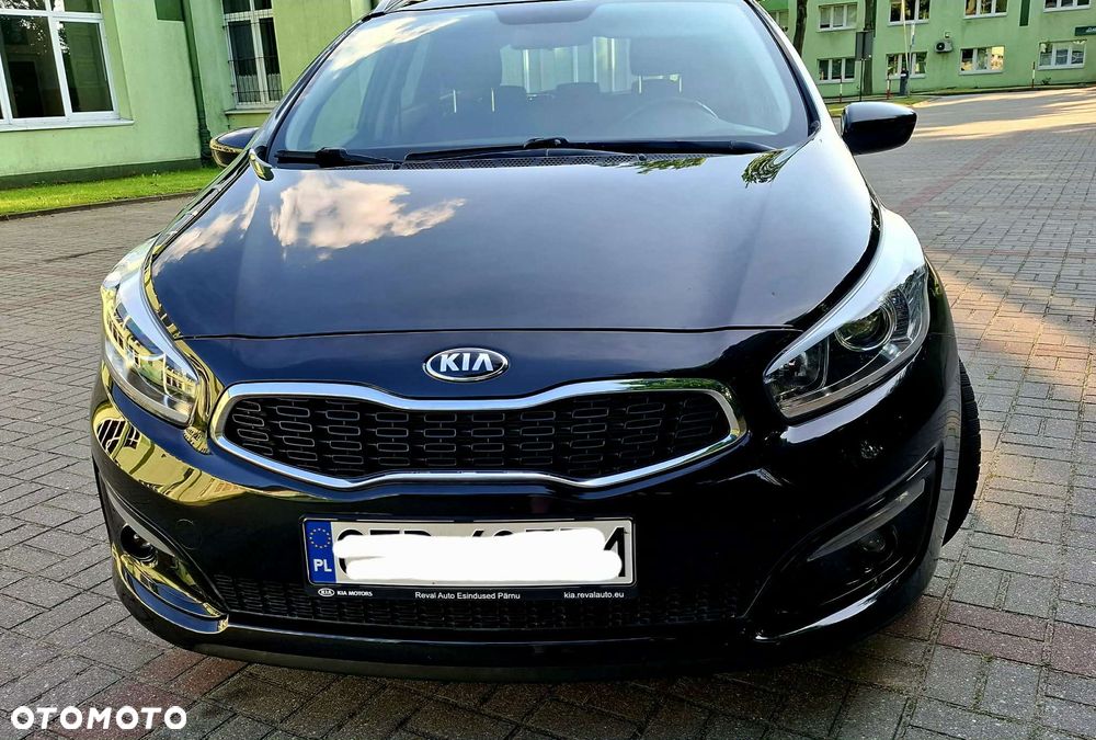 Kia Ceed 1.6 GDI ISG Dream-Team Edition - 2