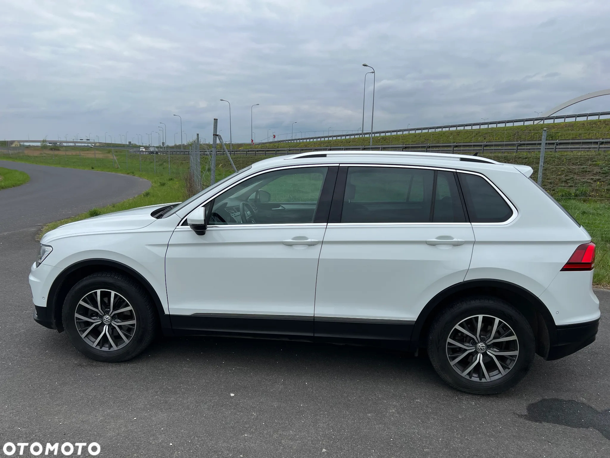 Volkswagen Tiguan 2.0 TDI BMT SCR Comfortline DSG - 2