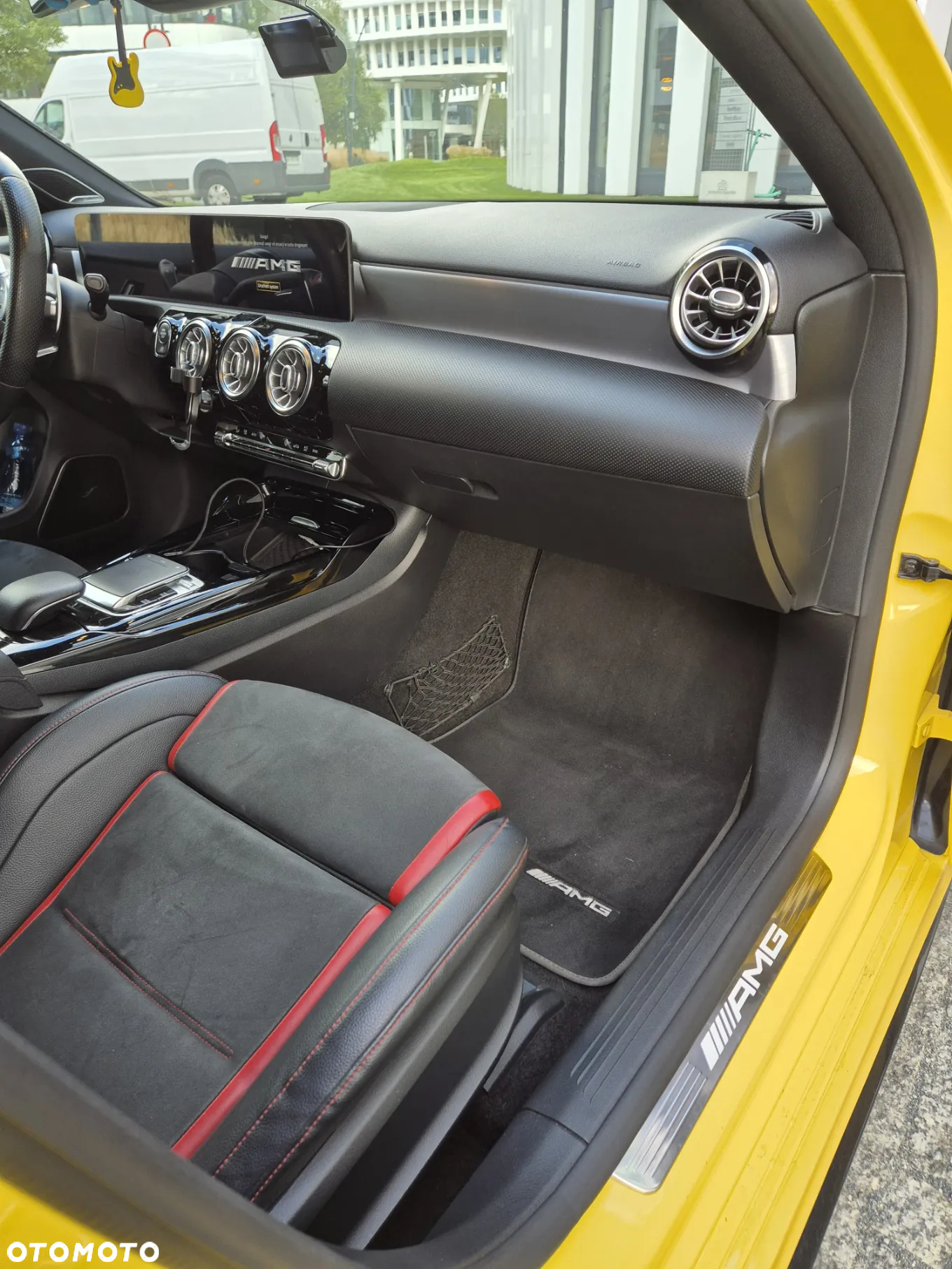 Mercedes-Benz Klasa A 35 AMG 4-Matic 7G-DCT - 23