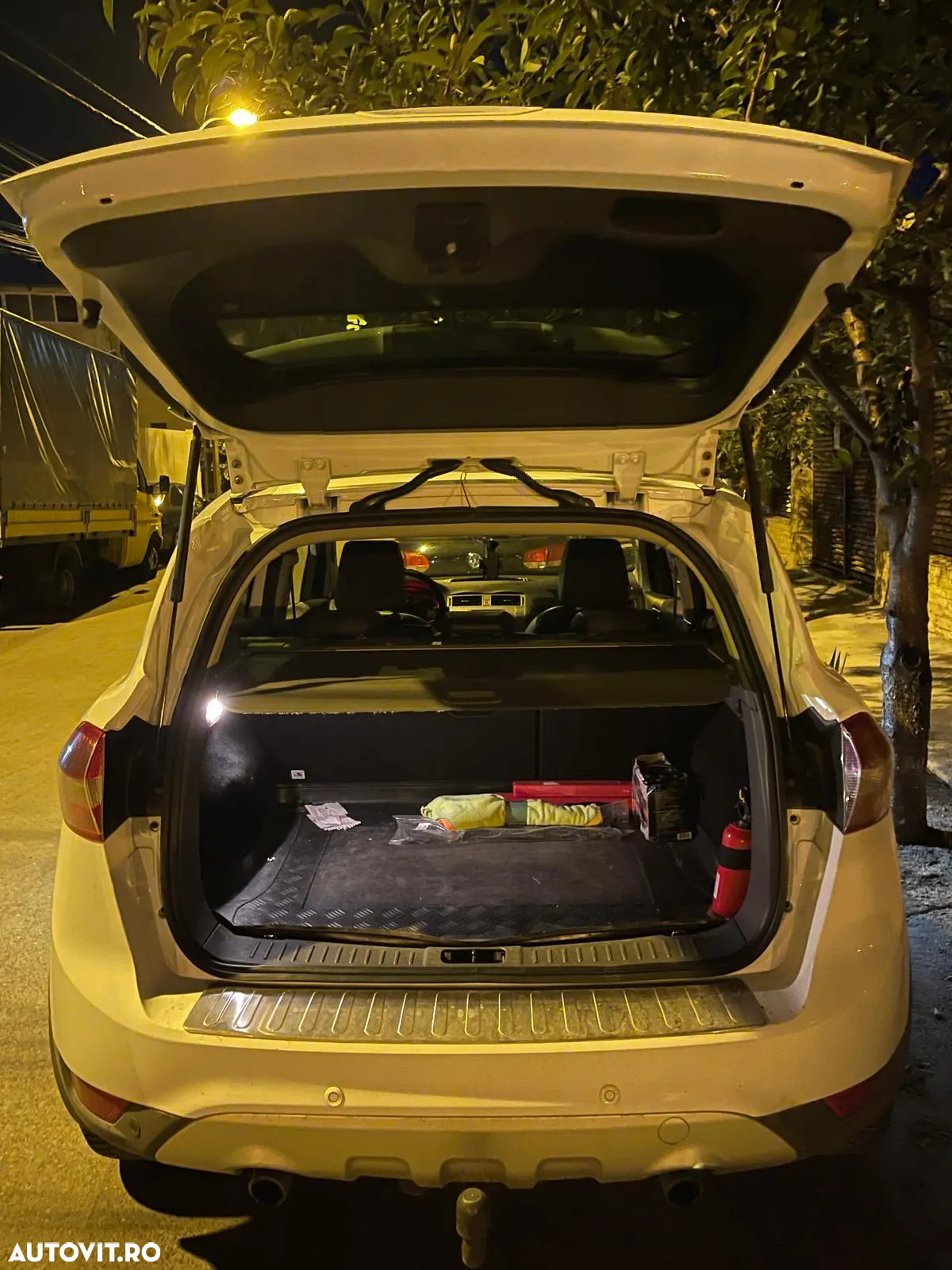 Ford Kuga 2.0 TDCi 4WD Powershift Titanium - 6