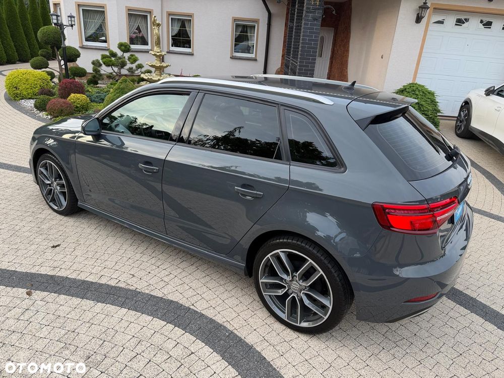 Audi A3 Sportback 40 e-tron S tronic design - 11