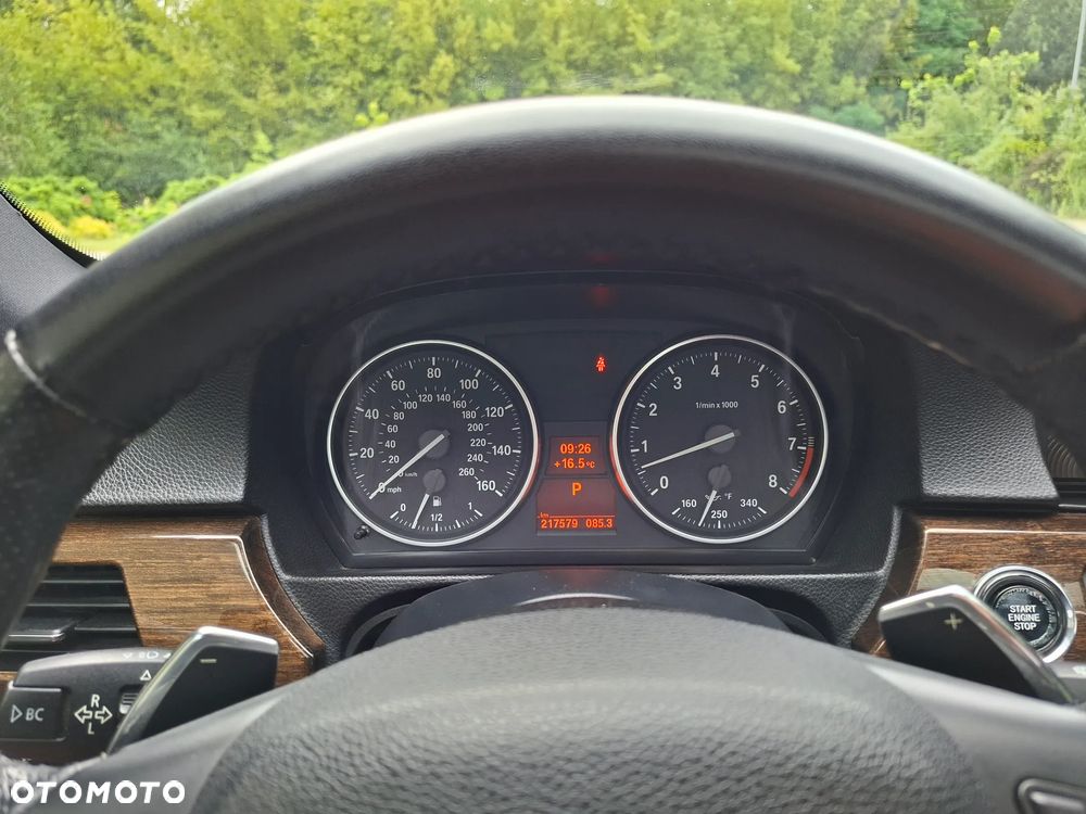 BMW Seria 3 335i M Sport Edition - 16