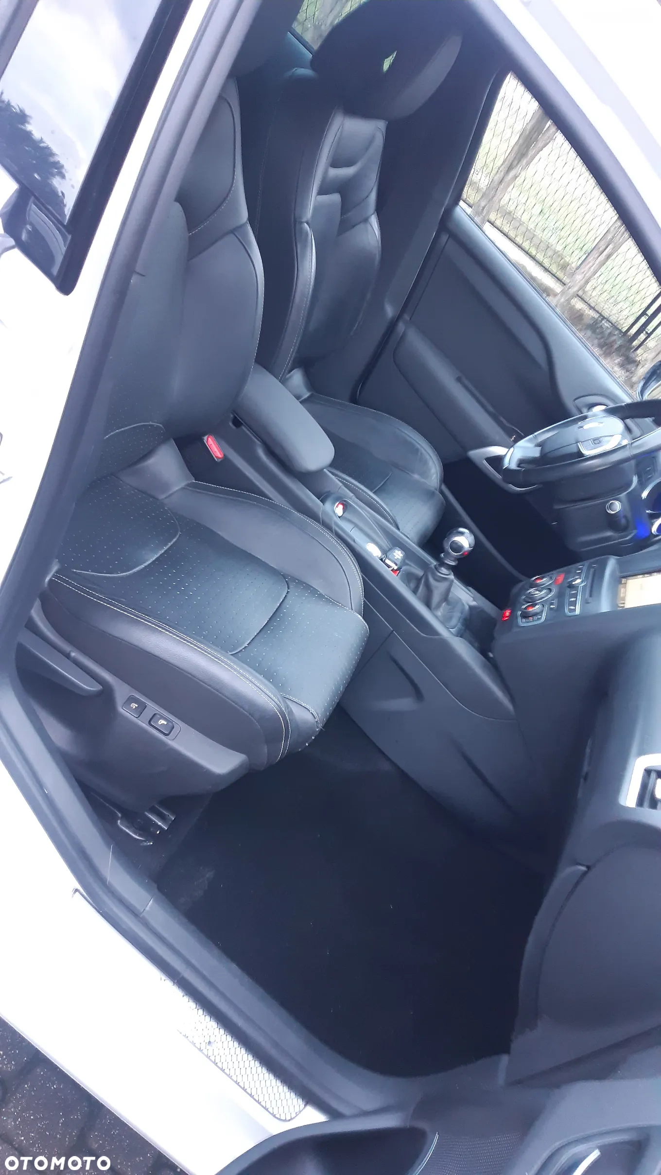 DS Automobiles DS 4 - 10