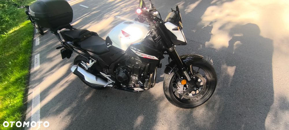 Honda CB - 2