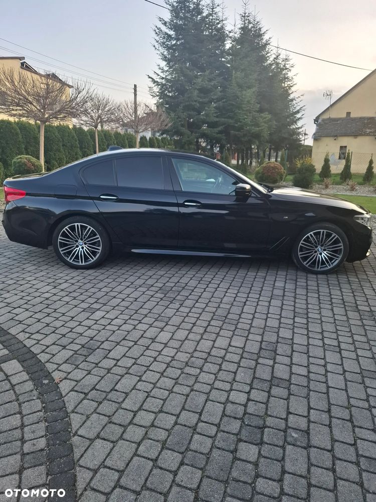 BMW Seria 5 520d xDrive - 11