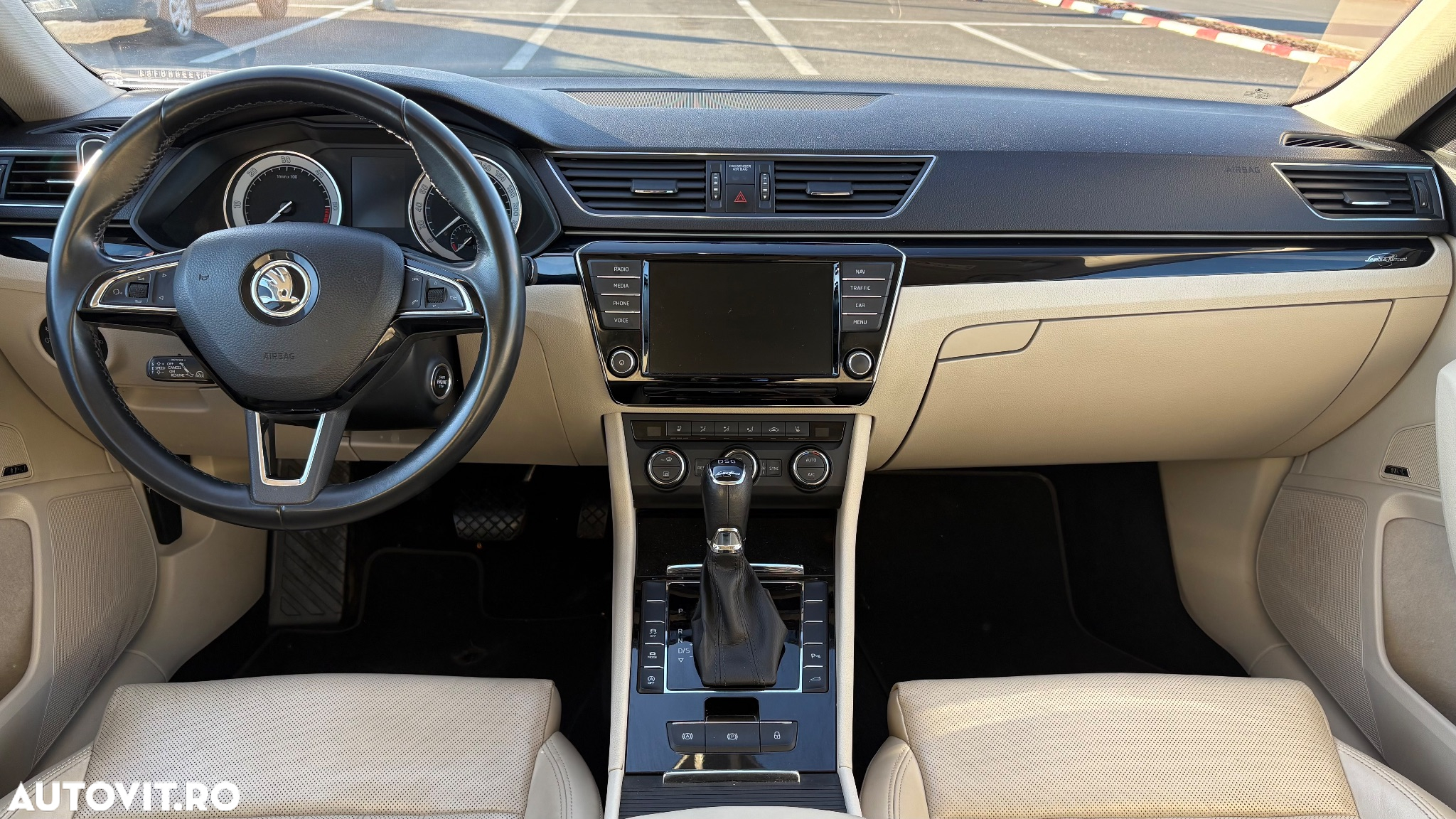 Skoda Superb 2.0 TDI DSG Laurin & Klement - 8