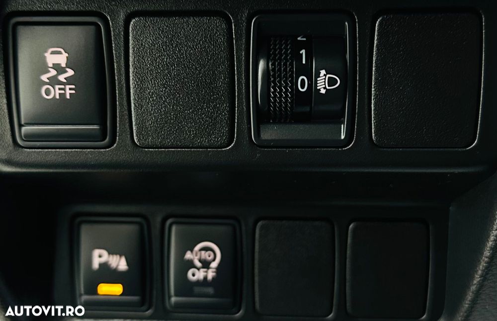 Nissan Qashqai 1.5 DCI TEKNA - 10