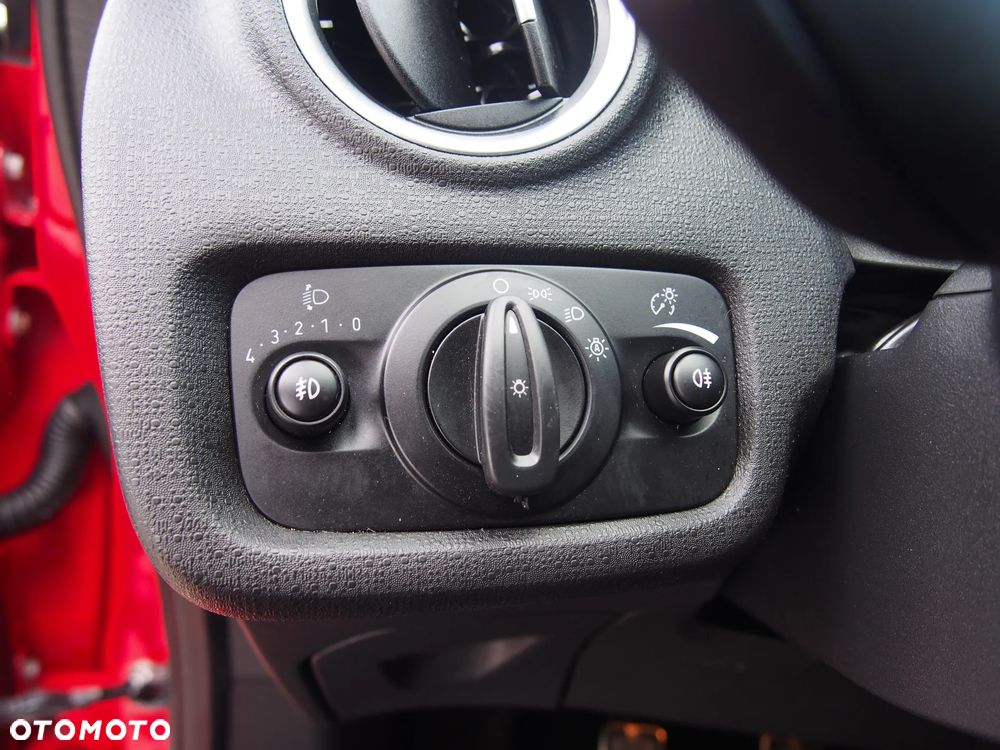 Ford Fiesta 1.0 EcoBoost STart-Stop Titanium - 32