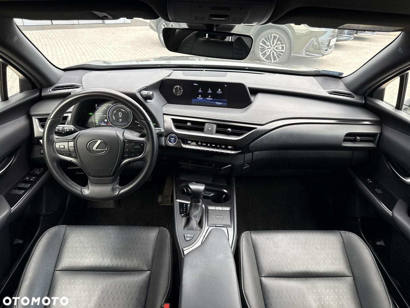 Lexus UX - 23