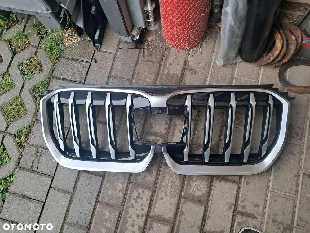 Grill atrapa BMW X1 iX1 U11 2022>    igła ładna 185178-11 - 2